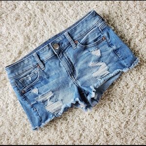 American Eagle Shortie Distressed Denim Shorts Size 4